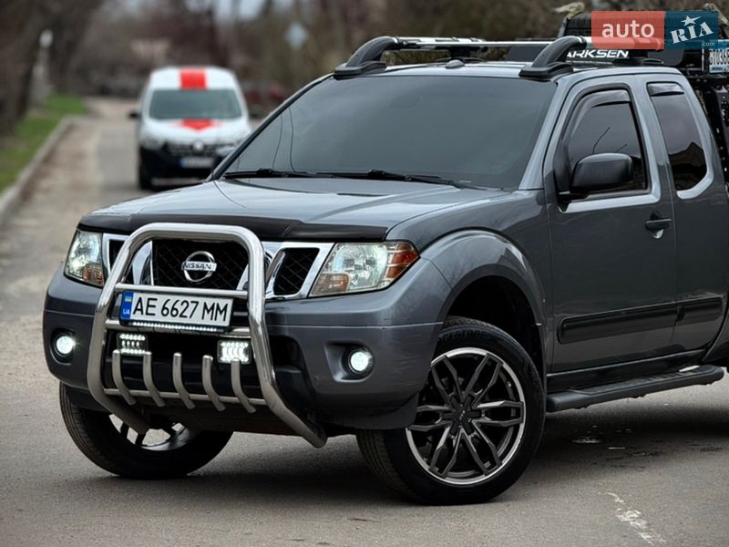 Пикап Nissan Frontier 2017 в Запорожье
