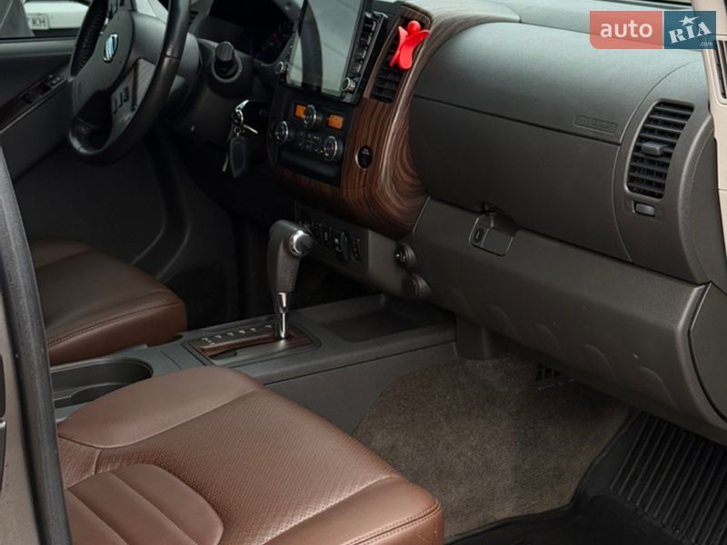 Пикап Nissan Frontier 2017 в Запорожье