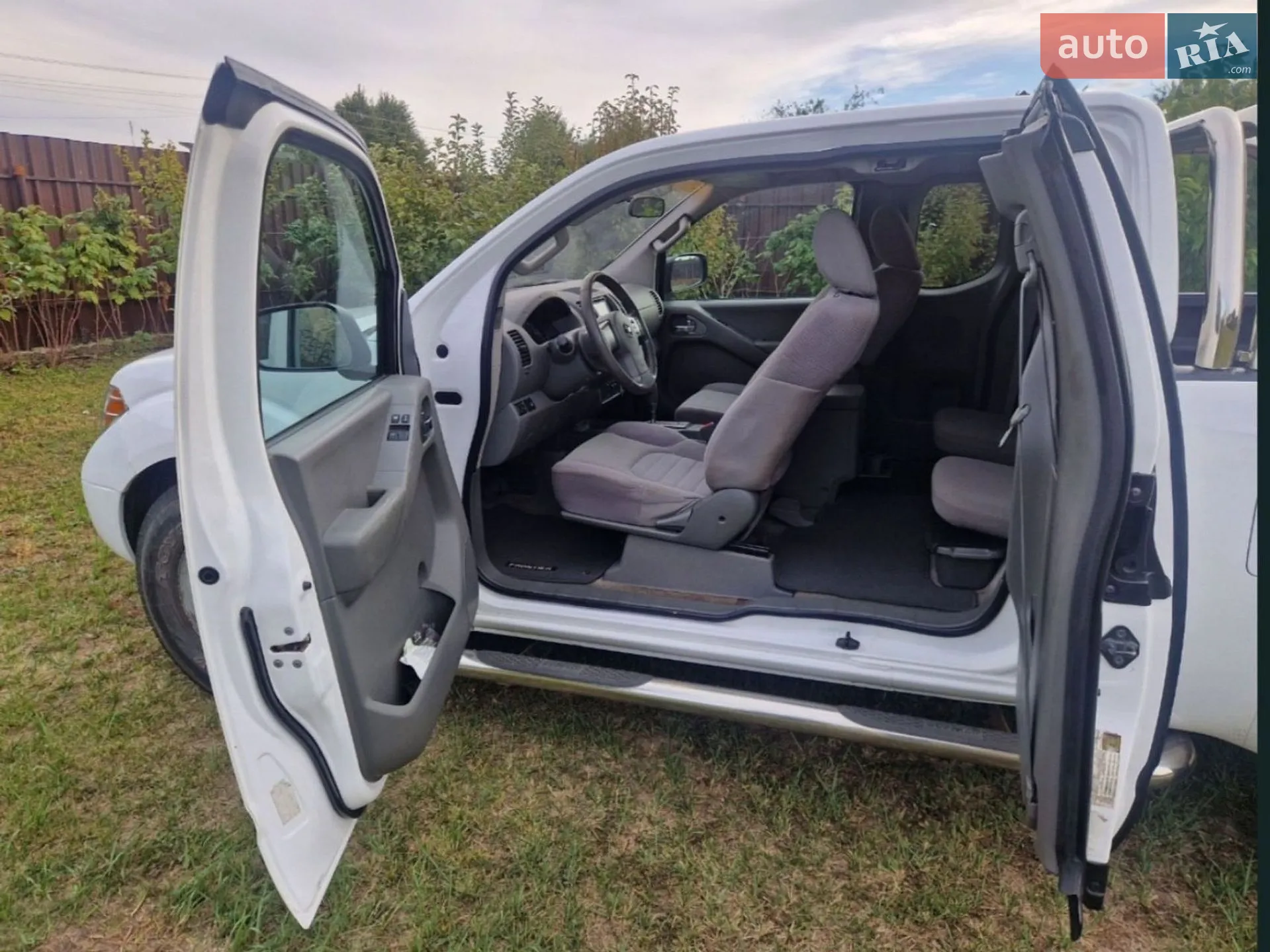 2012 Nissan Navara (Frontier) - мініатюра 6