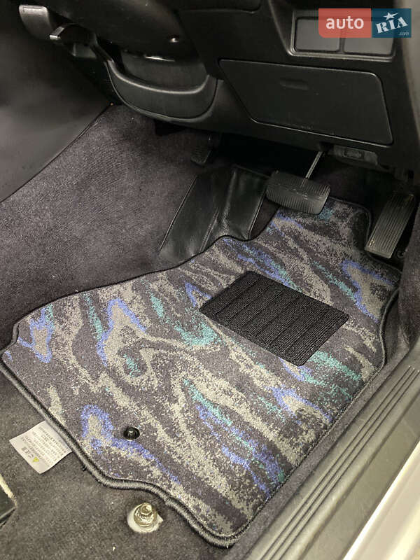 Седан Nissan Gloria 2001 в Одесі