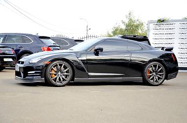 Купе Nissan GT-R 2012 в Киеве
