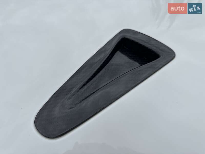 Купе Nissan GT-R 2013 в Києві