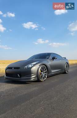 Купе Nissan GT-R 2008 в 
