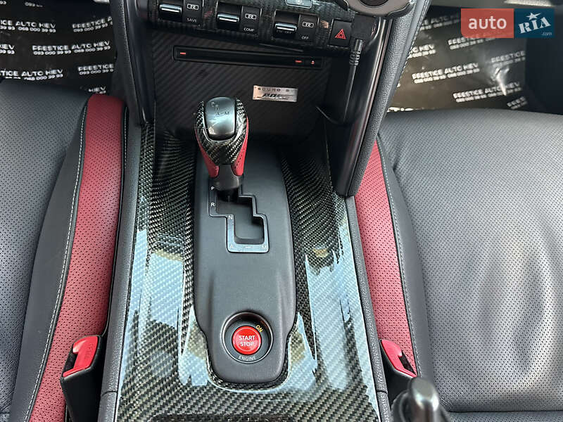 Купе Nissan GT-R 2013 в Києві