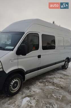 Вантажний фургон Nissan Interstar 2010 в Тернополі