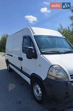 Вантажний фургон Nissan Interstar 2005 в Львові