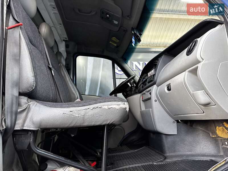 Другие грузовики Nissan Interstar 2004 в Киеве