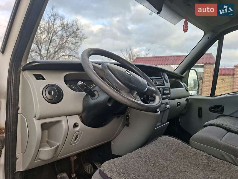 Вантажопасажирський фургон Nissan Interstar 2004 в Миколаєві фото 10 Вантажопасажирський фургон Nissan Interstar 2004 в Миколаєві