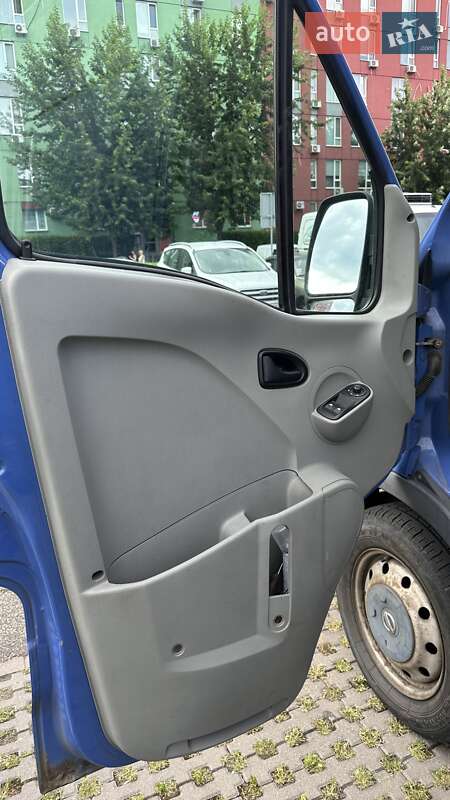 Грузовой фургон Nissan Interstar 2004 в Киеве