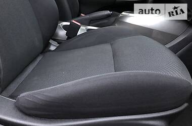 Позашляховик / Кросовер Nissan Juke 2013 в 