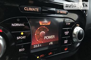 Позашляховик / Кросовер Nissan Juke 2013 в 