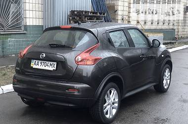 Позашляховик / Кросовер Nissan Juke 2013 в 
