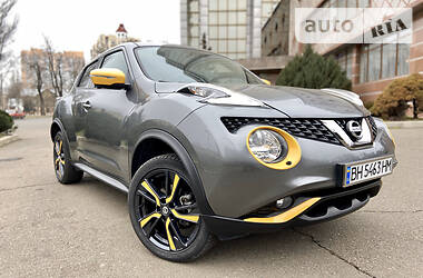 Позашляховик / Кросовер Nissan Juke 2017 в 