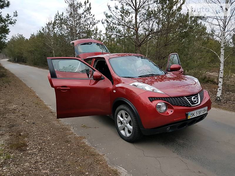 Позашляховик / Кросовер Nissan Juke 2012 в Березному