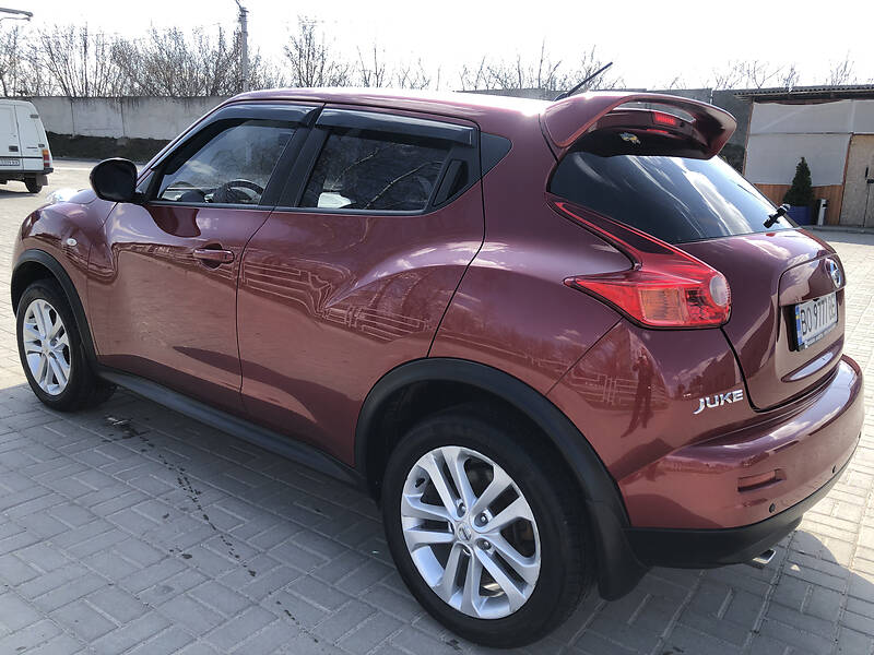 Позашляховик / Кросовер Nissan Juke 2014 в Тернополі