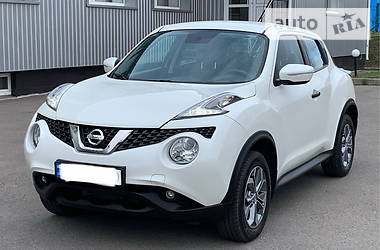 Позашляховик / Кросовер Nissan Juke 2016 в 