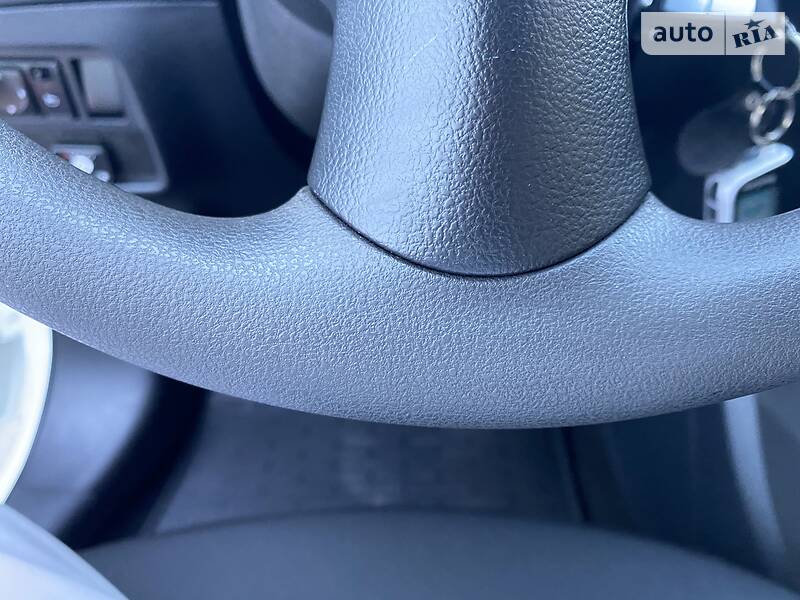 Позашляховик / Кросовер Nissan Juke 2018 в Києві фото 35 Позашляховик / Кросовер Nissan Juke 2018 в Києві