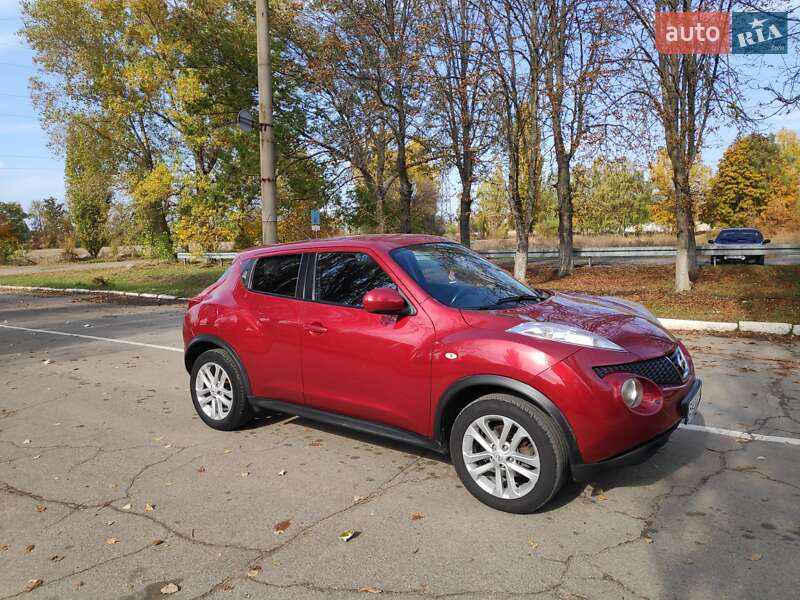 Позашляховик / Кросовер Nissan Juke 2013 в Первомайську