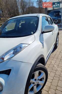 Позашляховик / Кросовер Nissan Juke 2013 в 
