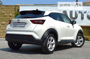 Позашляховик / Кросовер Nissan Juke 2022 в 