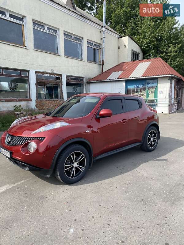 Внедорожник / Кроссовер Nissan Juke 2012 в Гайвороне