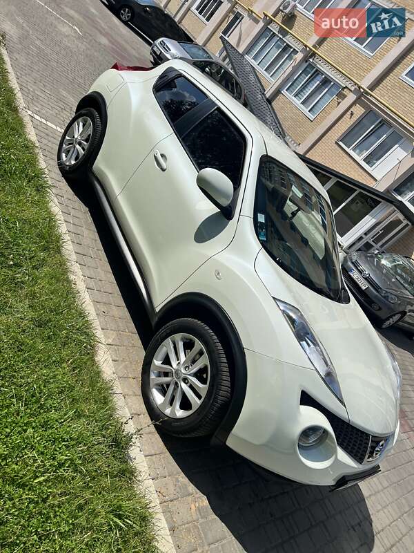 Внедорожник / Кроссовер Nissan Juke 2011 в Луцке