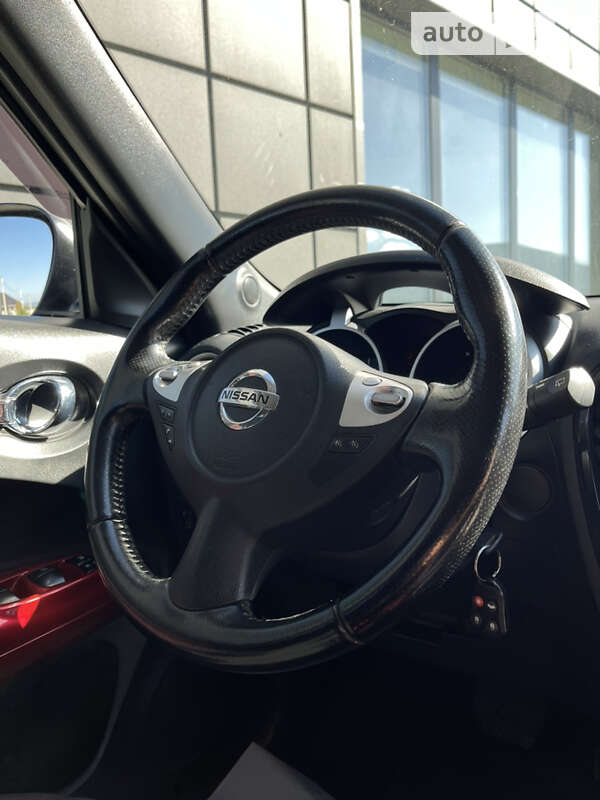 Внедорожник / Кроссовер Nissan Juke 2012 в Тячеве
