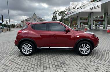Внедорожник / Кроссовер Nissan Juke 2013 в 