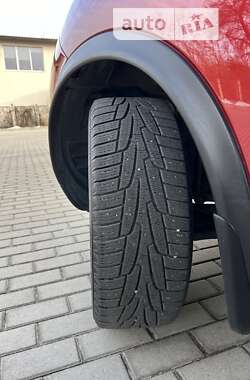 Внедорожник / Кроссовер Nissan Juke 2013 в 