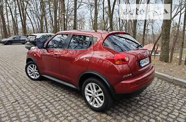 Внедорожник / Кроссовер Nissan Juke 2012 в Каневе