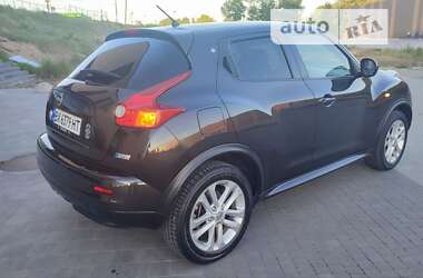 Внедорожник / Кроссовер Nissan Juke 2010 в Хмельницком