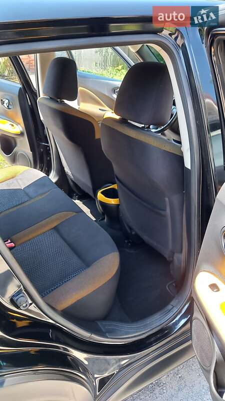 Позашляховик / Кросовер Nissan Juke 2016 в Дніпрі