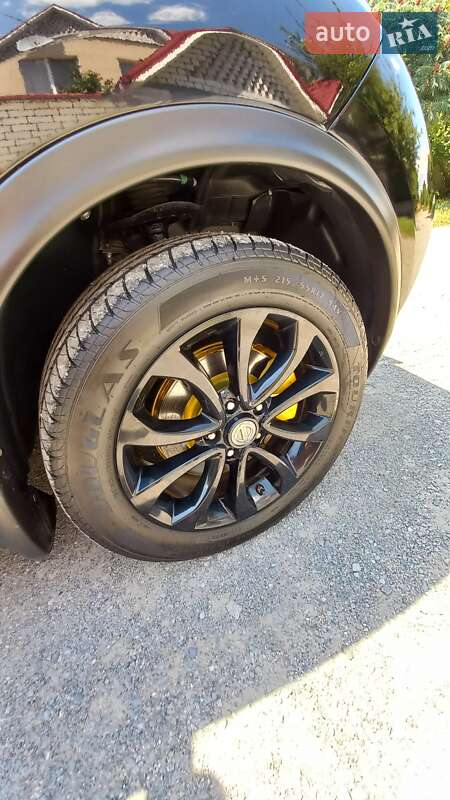 Позашляховик / Кросовер Nissan Juke 2016 в Дніпрі