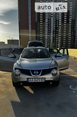 Позашляховик / Кросовер Nissan Juke 2012 в Києві