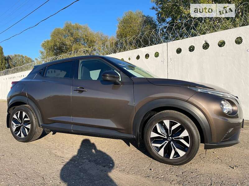 Внедорожник / Кроссовер Nissan Juke 2021 в Киеве