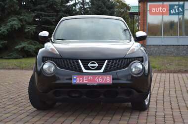 Внедорожник / Кроссовер Nissan Juke 2010 в Хороле