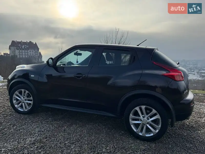 Внедорожник / Кроссовер Nissan Juke 2013 в 