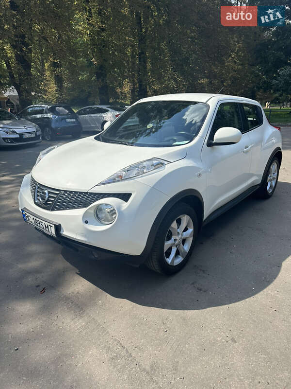 Позашляховик / Кросовер Nissan Juke 2013 в Львові