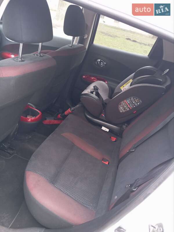 Позашляховик / Кросовер Nissan Juke 2011 в Львові