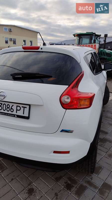 Позашляховик / Кросовер Nissan Juke 2012 в Стрию