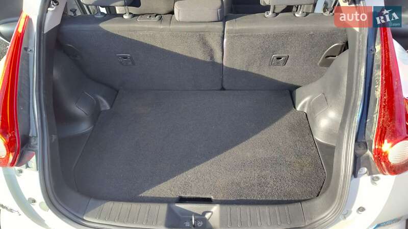 Позашляховик / Кросовер Nissan Juke 2012 в Стрию