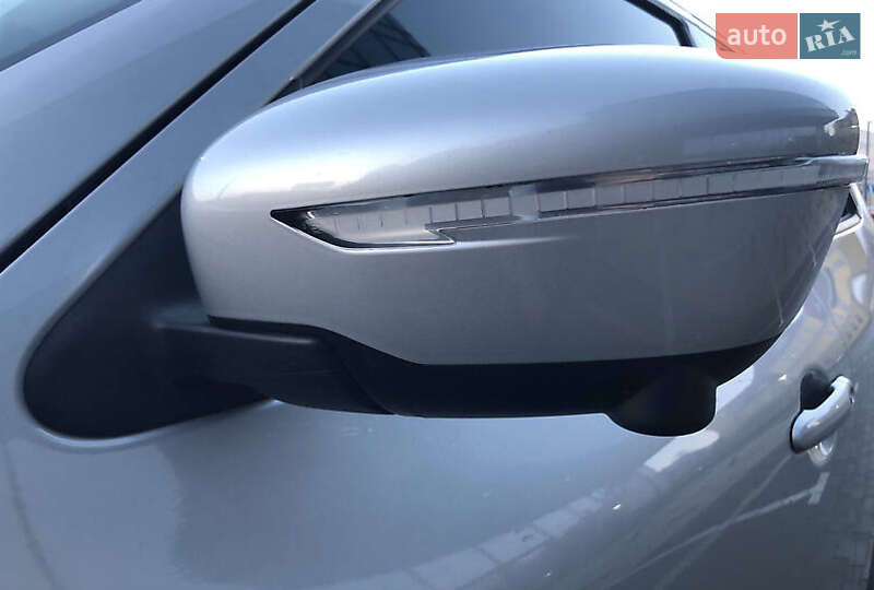 Внедорожник / Кроссовер Nissan Juke 2016 в Львове