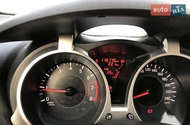 Внедорожник / Кроссовер Nissan Juke 2017 в 