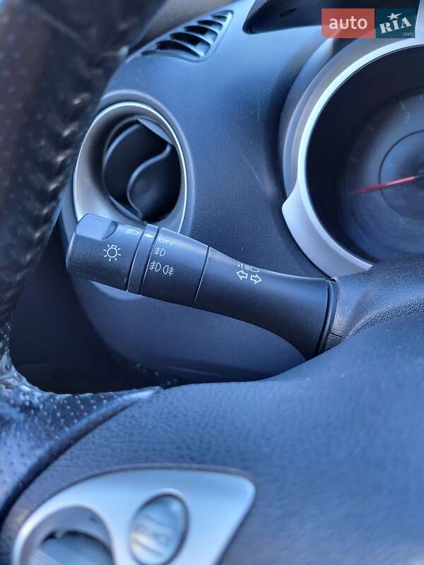Внедорожник / Кроссовер Nissan Juke 2012 в Львове фото 9 Внедорожник / Кроссовер Nissan Juke 2012 в Львове