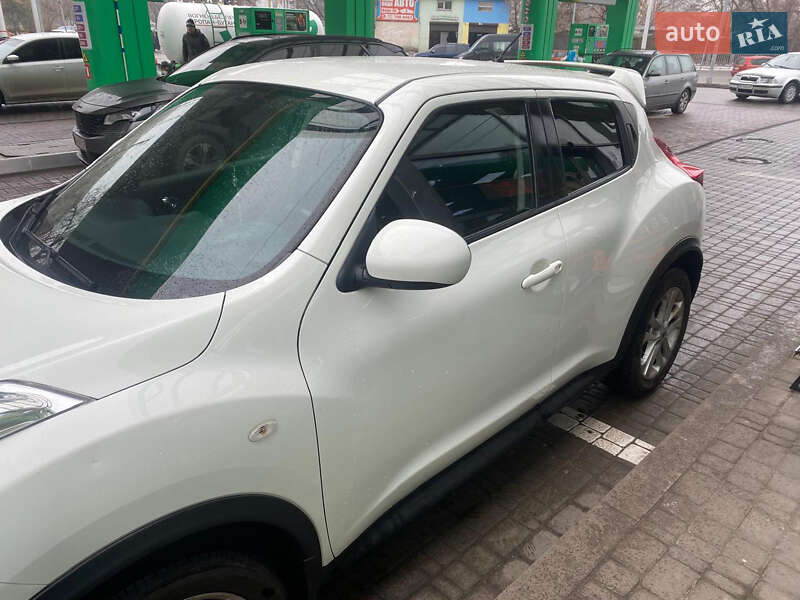 Позашляховик / Кросовер Nissan Juke 2011 в Києві