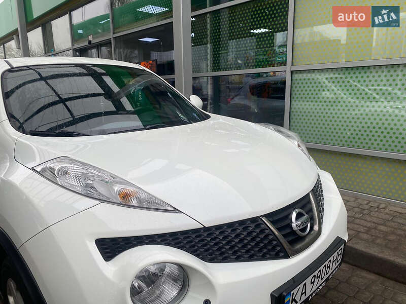 Позашляховик / Кросовер Nissan Juke 2011 в Києві