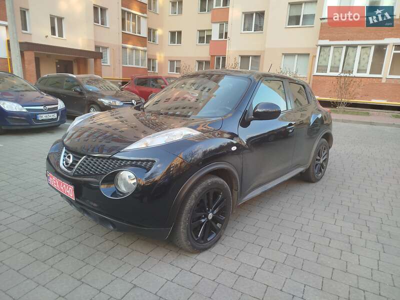 Внедорожник / Кроссовер Nissan Juke 2011 в Ровно