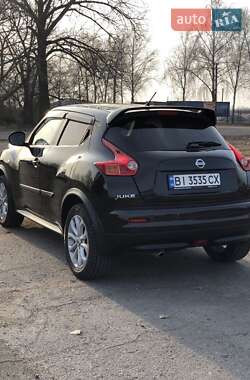 Внедорожник / Кроссовер Nissan Juke 2014 в Хороле