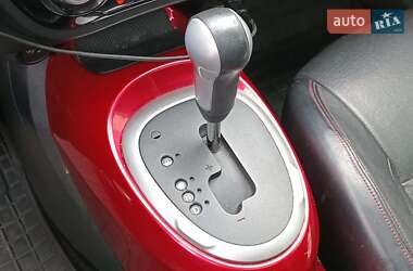 Внедорожник / Кроссовер Nissan Juke 2014 в 