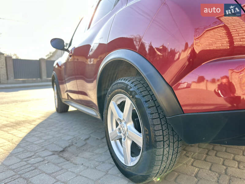 Позашляховик / Кросовер Nissan Juke 2011 в Чернівцях